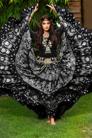 Block print Assuit pattern skirt Oriental Border Black/White