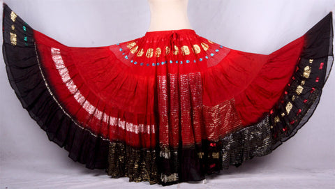 Senoritas skirt red black