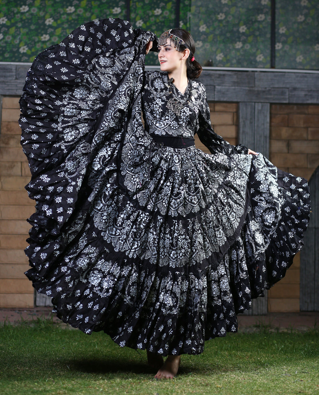 Block print skirt Oriental Border Black/White