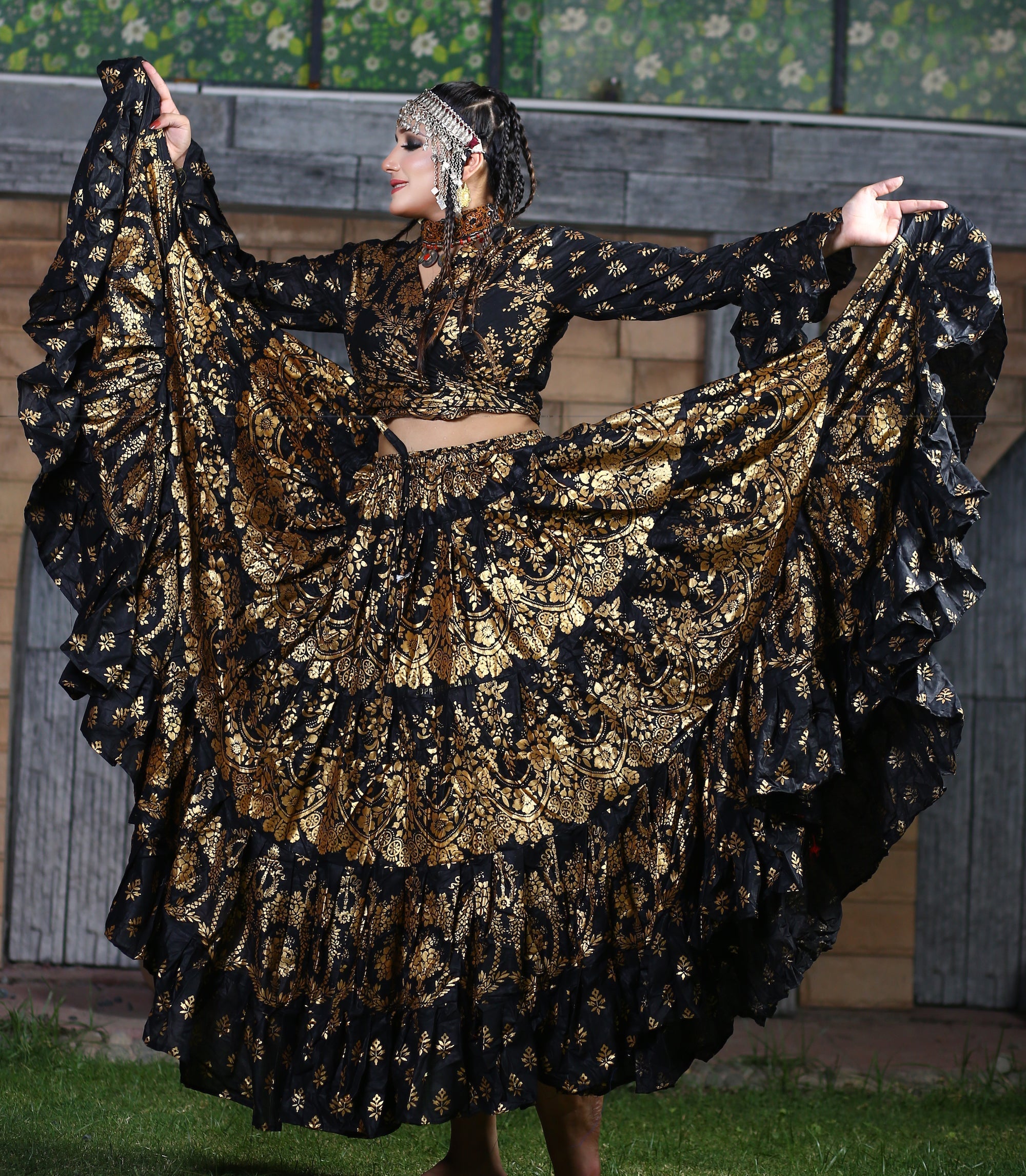 Block print Oriental Border Choli/halter top Black/Gold WS
