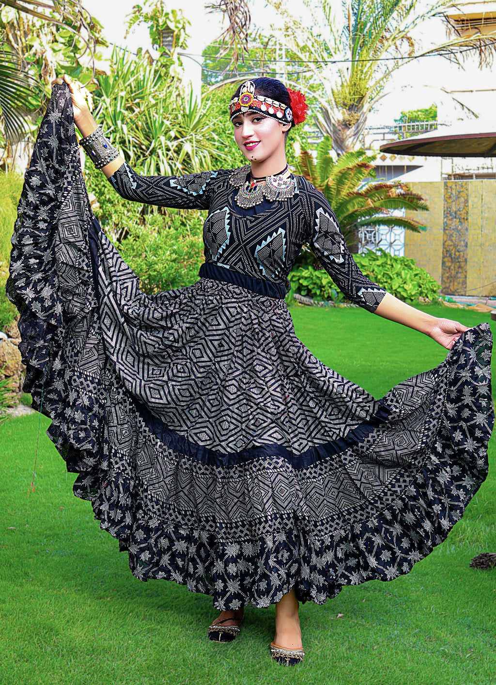 Block print Assuit pattern skirt black/silver with shiny printing WLS