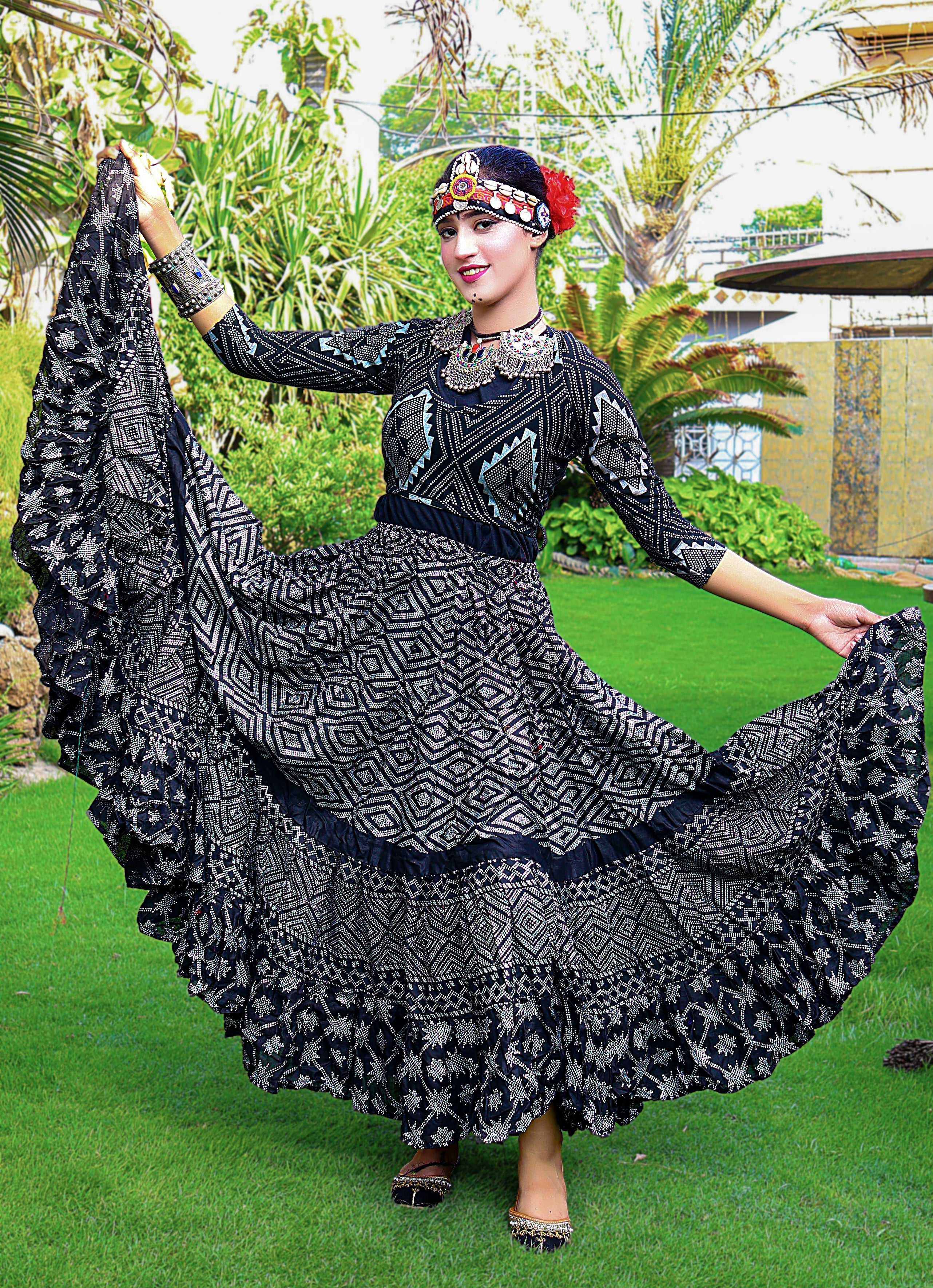 Block print Assuit pattern skirt black/silver with shiny printing WLS