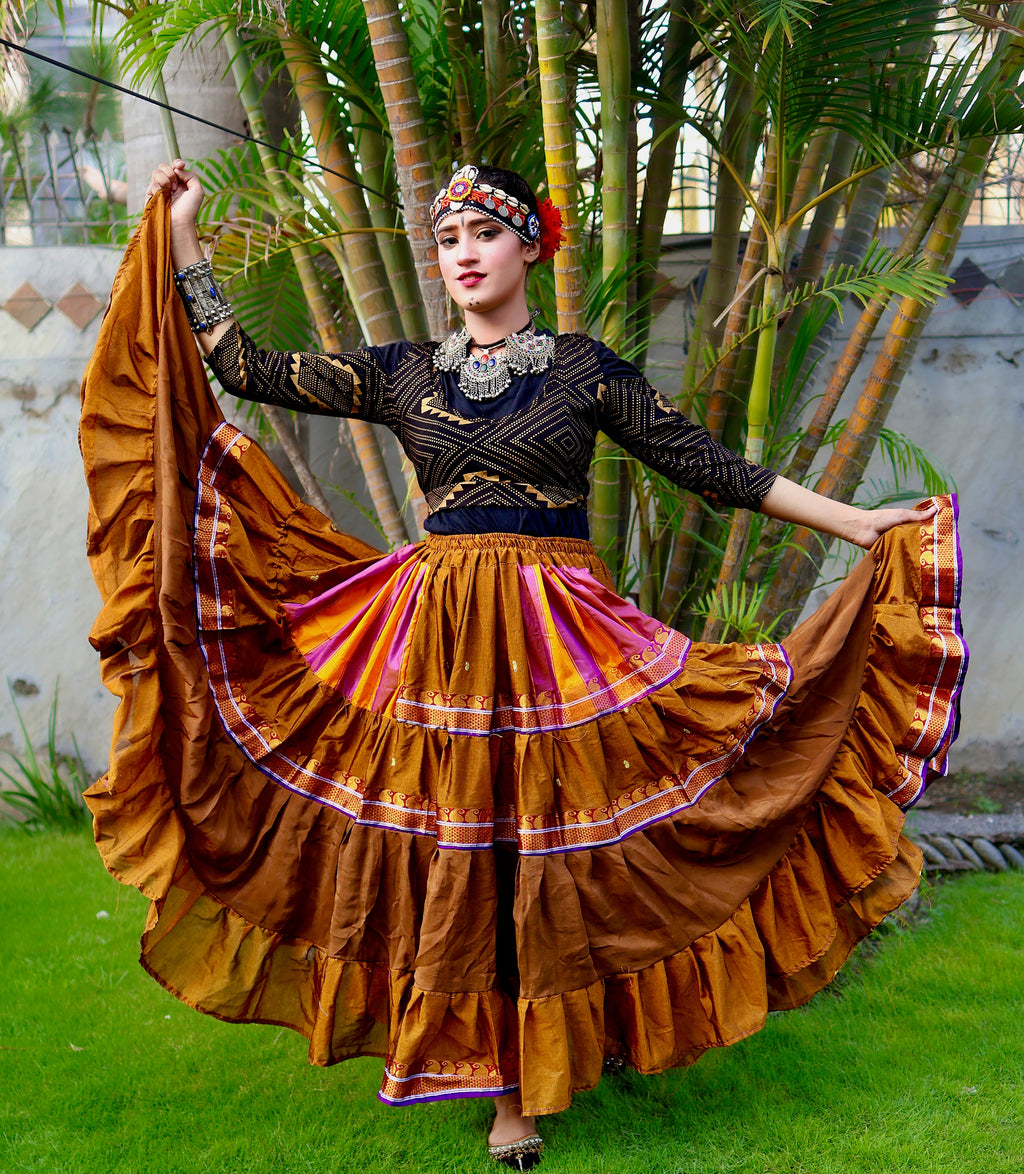 Brown multi Sari border Skirt WLS