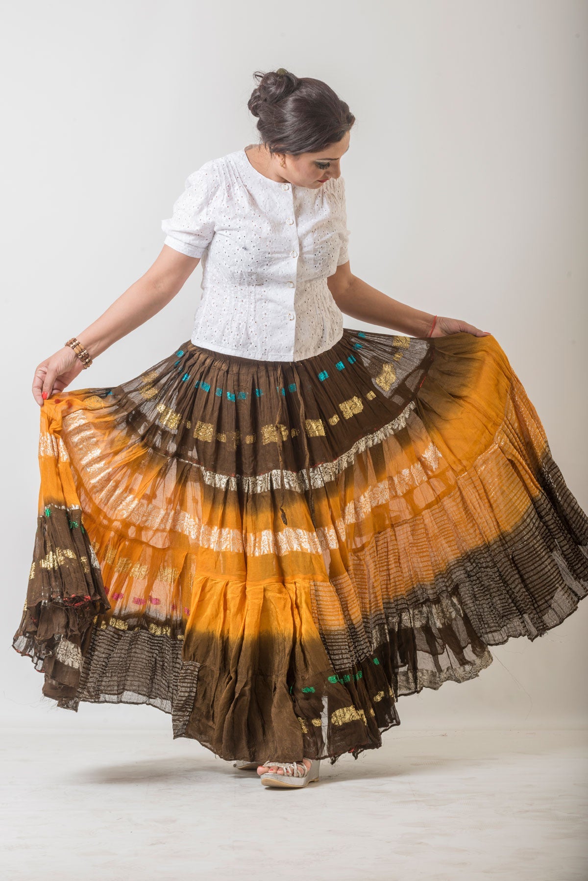 BollY Wood Skirt 3Tone 25yards (Color as in Pic)