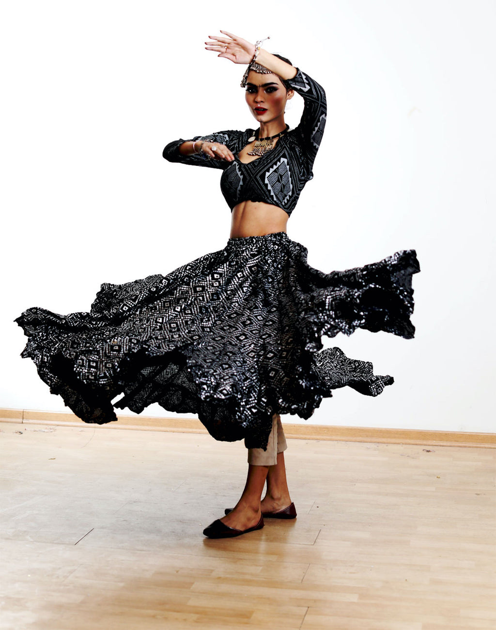 Block print skirt geometric pattern design black/silver WLS