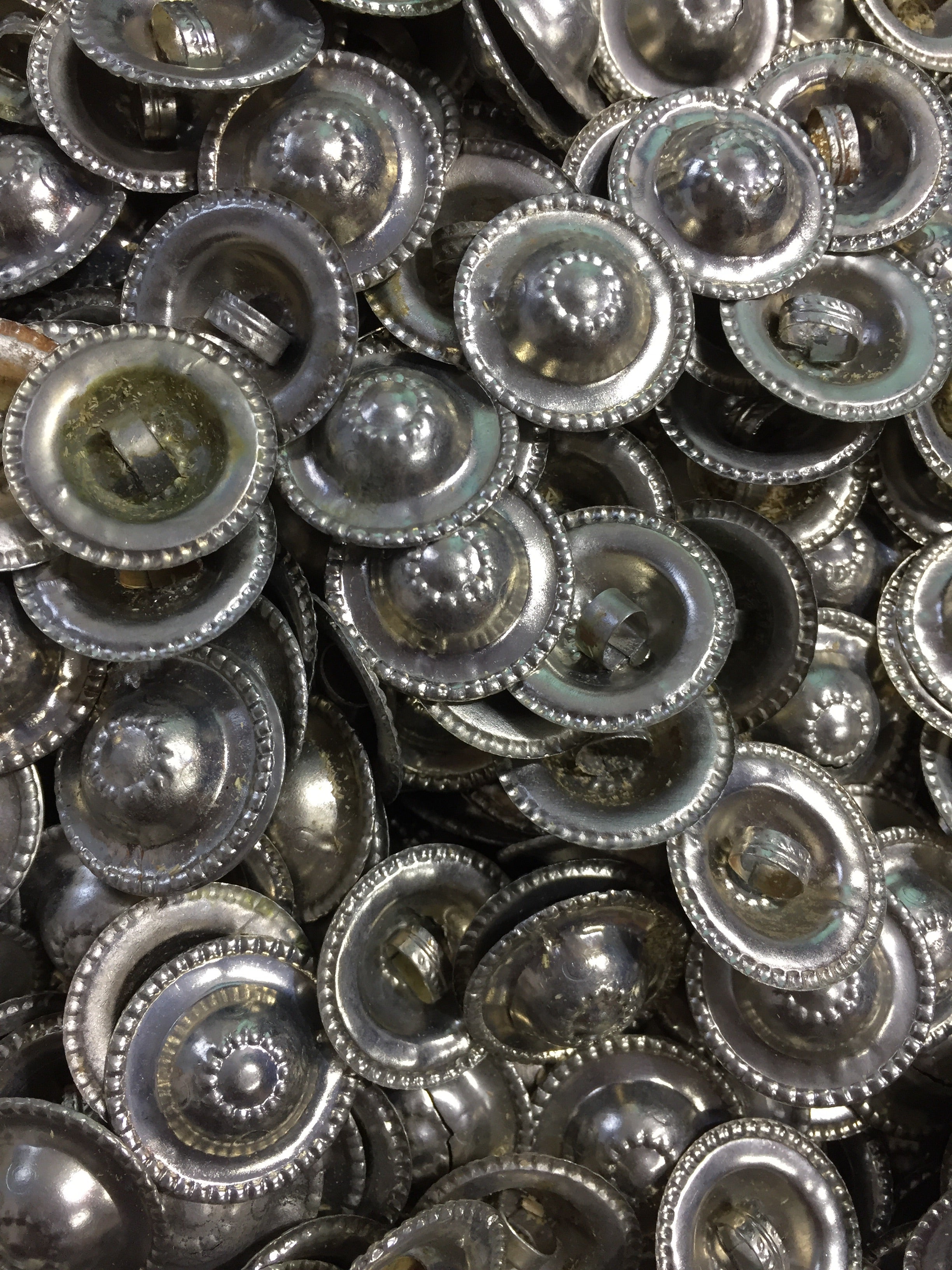 Turkaman Buttons in Gillet 100 pcs WS