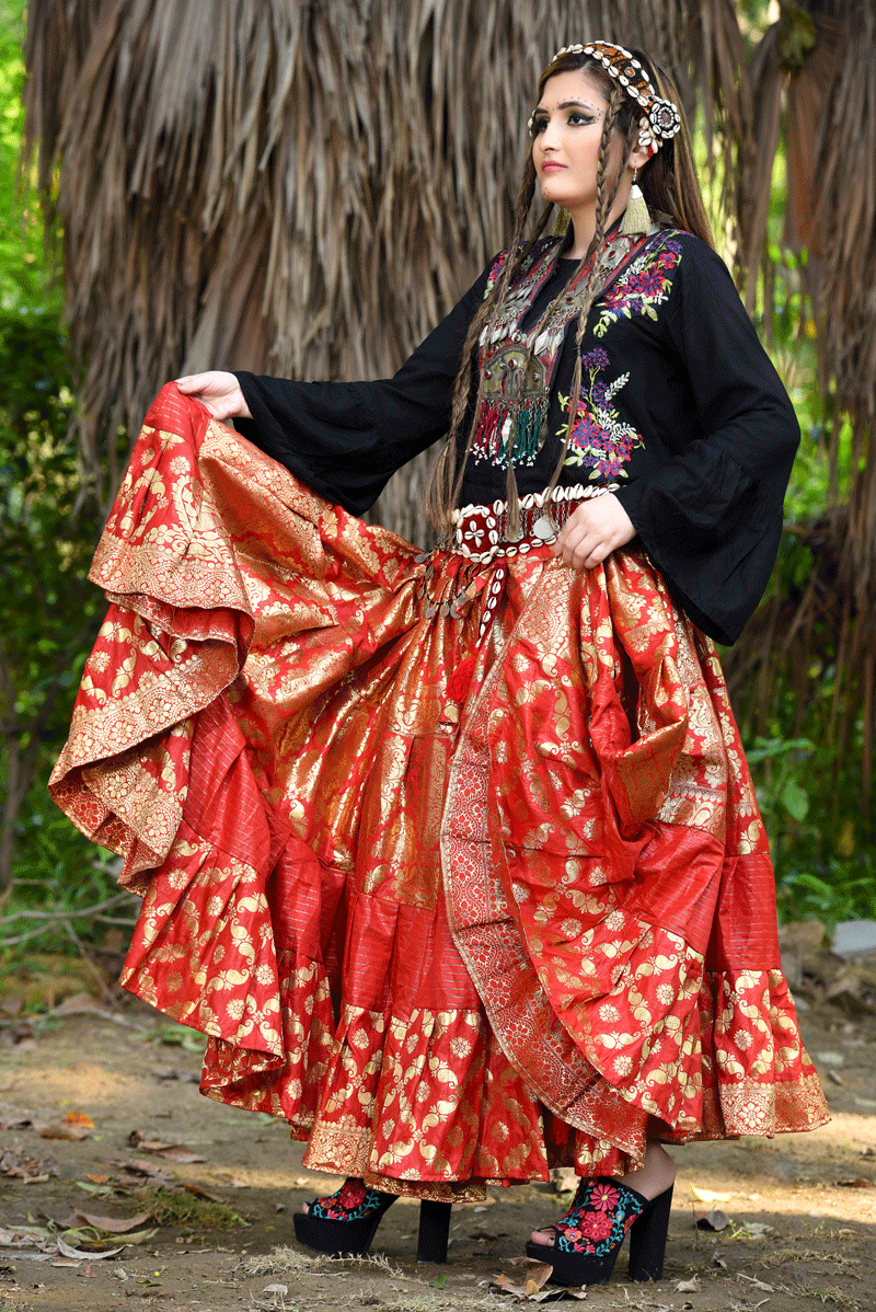 Red banarsi skirt